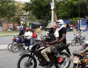Haïti : Policiers vs FAD'H : La mère d'un adolescent tué va porter plainte contre le haut commandement des FAD'H 2