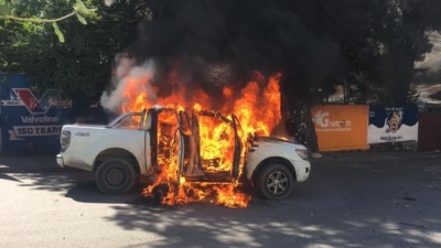 « Fantom 509 » investit les rues, environ neuf véhicules incendiés 1