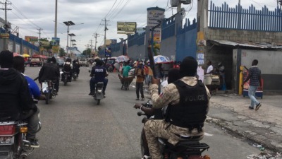 Les "Fantômes 509" défilent à Port-au-Prince le jour des morts 1