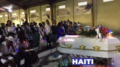 Les funérailles du Journaliste Wilguens Louissaint chantées sous fond de regrets et d'indignation 3