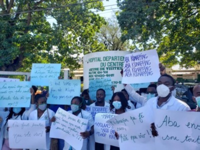 HUEH : les médecins résidents maintiennent allumé flambeau de la grève, les autorités silencieuses 1