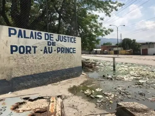 Port-au-Prince : énième cambriolage au greffe du Parquet, FJKL et APM condamnent 1